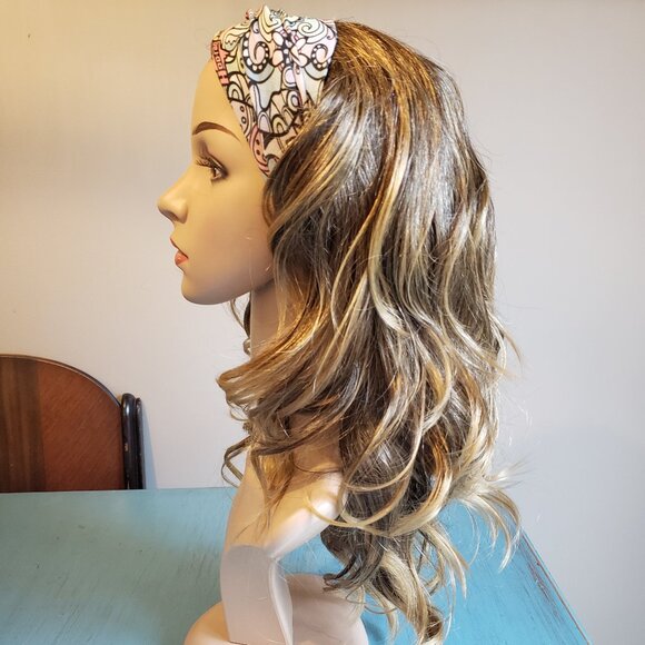 Beach Hair! 3/4 wig - Picture 2 of 11